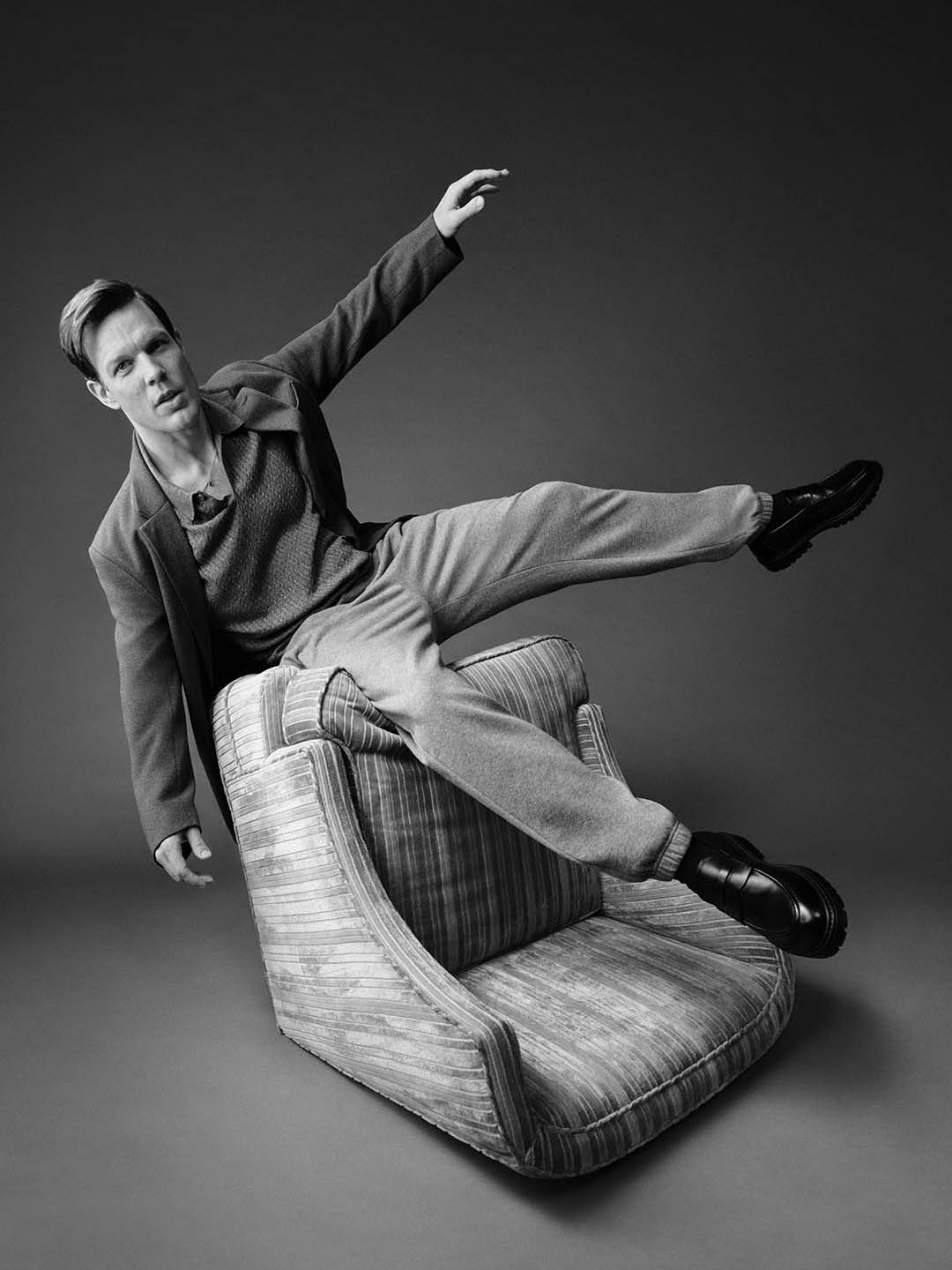 Jake_BW_CHair